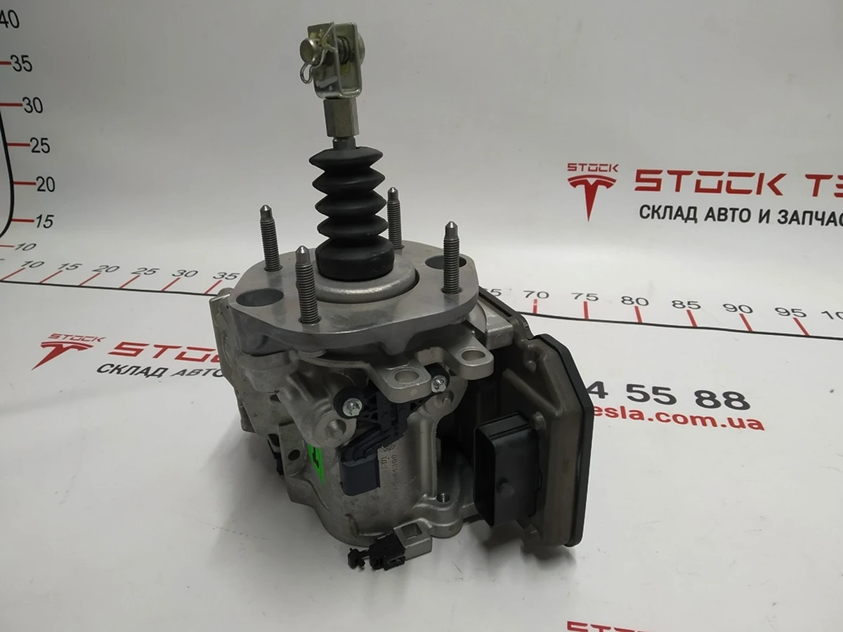 1 ELECTROMECHANICAL BRAKE BOOSTER - LEFT HAND DRIVE Tesla model S, model S REST 1037123-00-B