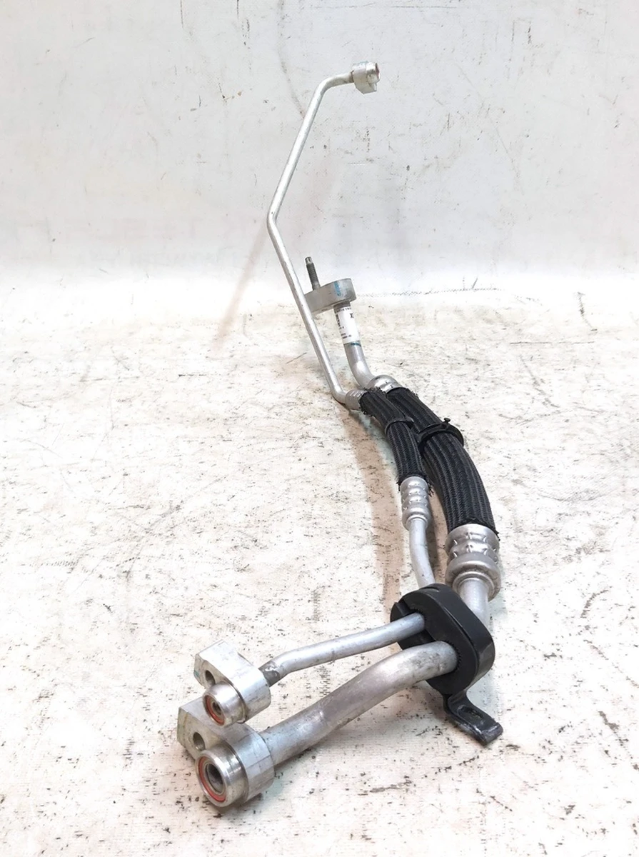 5 Трубка кондиціонера здвоєна Tesla model X 1037334-00-H