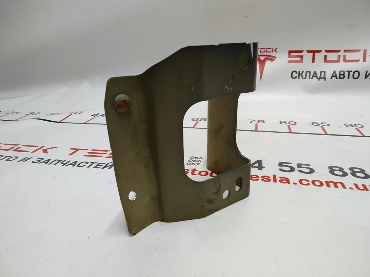 Усилитель колесной арки правый Tesla model S, model S REST 1037782-S0-A