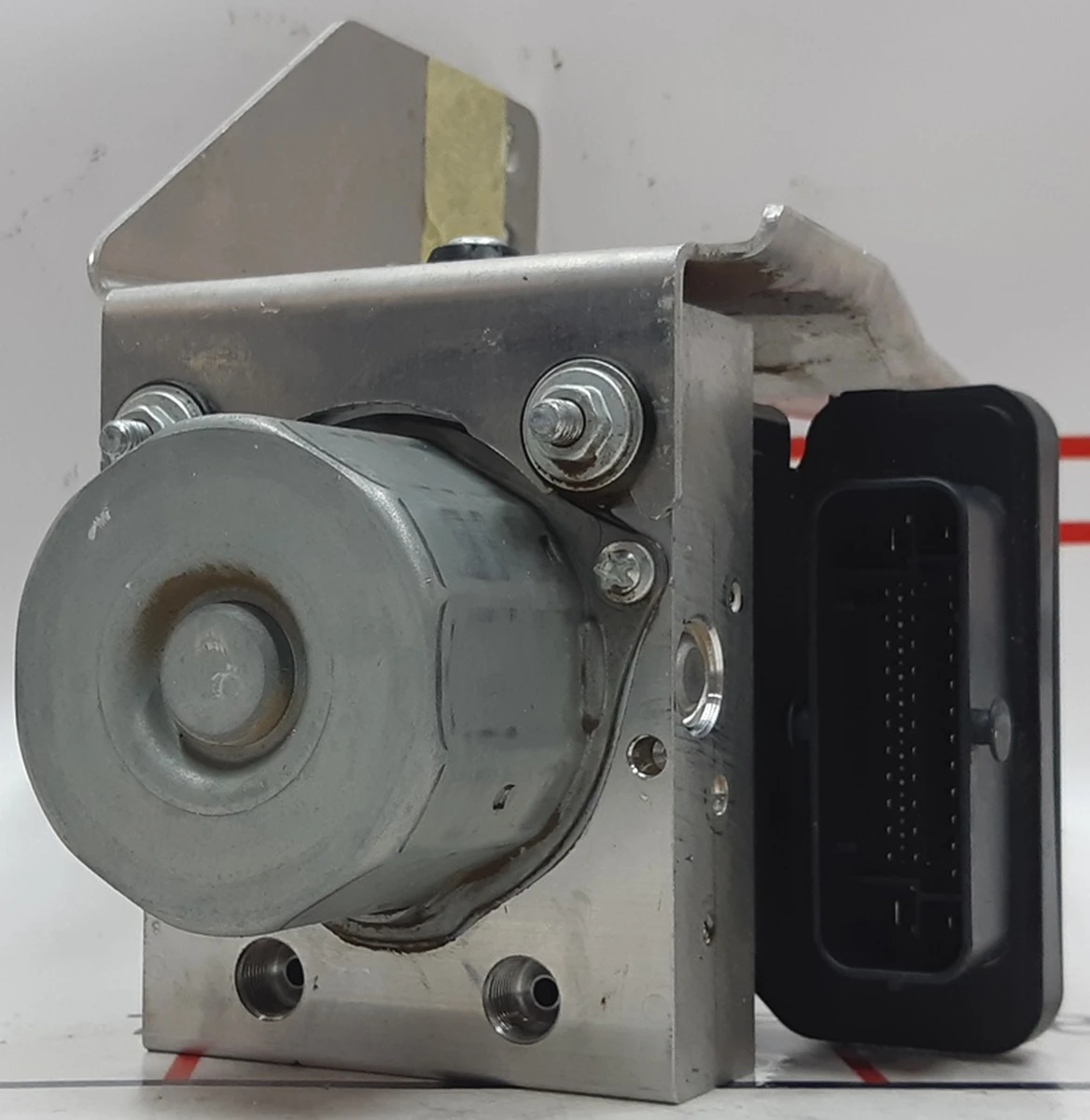 1 Модуль ABS (ЭБУ   насос) AWD с кронштейном в сборе Tesla model S REST, model X  1038119-00-D