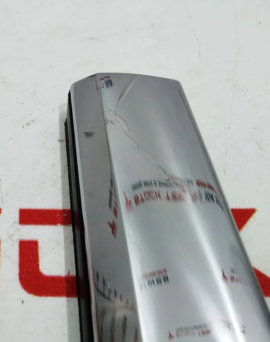 3 "Молдинг наружный двери передней левой хром (немного ""вздулся"" хром) Tesla model S, model S REST 1038393-00-A"