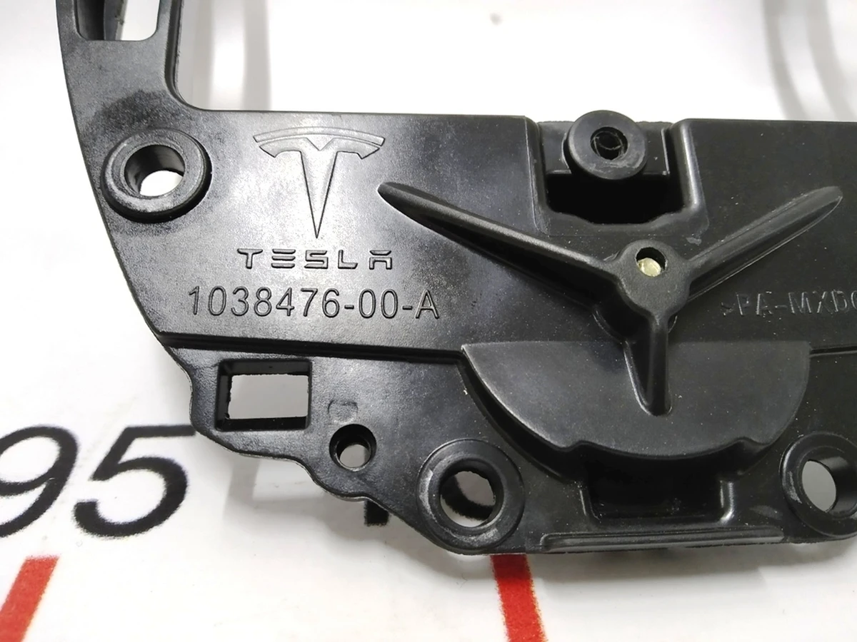 2 Mounting bracket for monocamera and rear-view mirror Tesla model S, model S REST 1041486-00-C