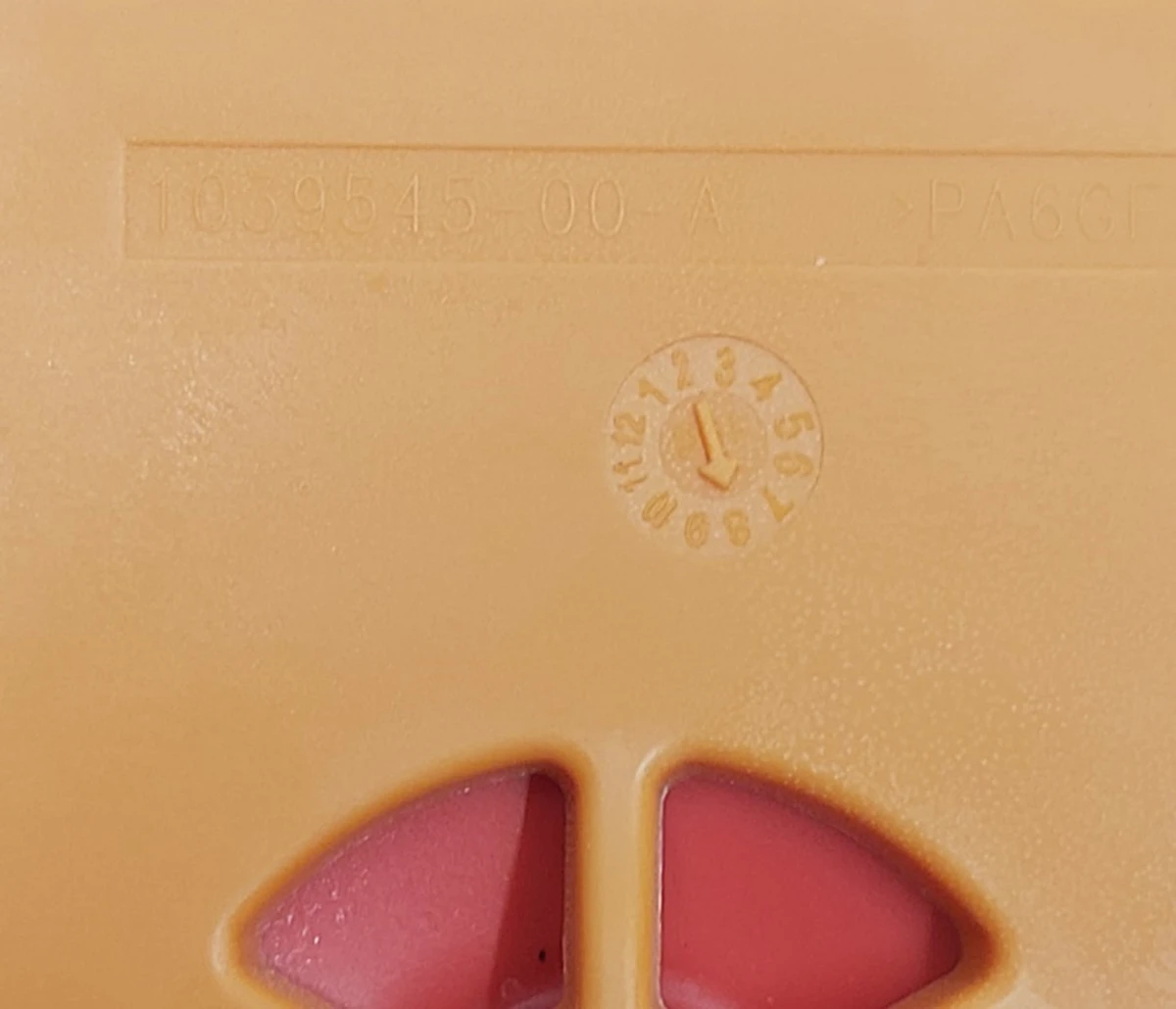 1 Кришка вентиляції основної батареї нижня пластик Tesla model S REST, Tesla model X 1015469-00-D