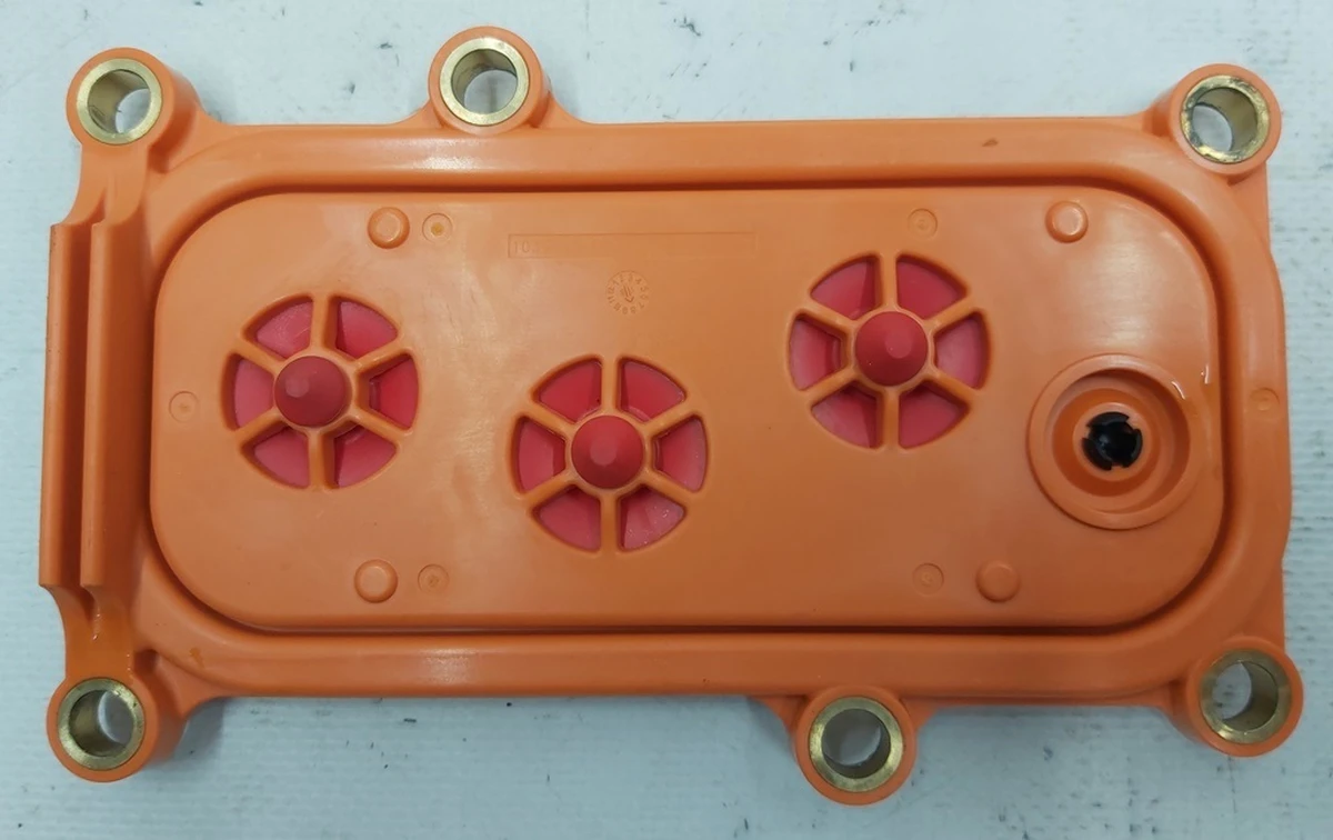 1 Main battery ventilation cover plastic upper Tesla model S REST, Tesla model X 1039545-00-A