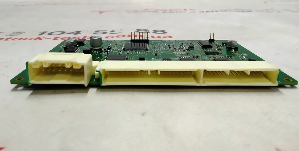 14 Плата боді-контролера переднього REV01 Tesla model X 1041213-01-D