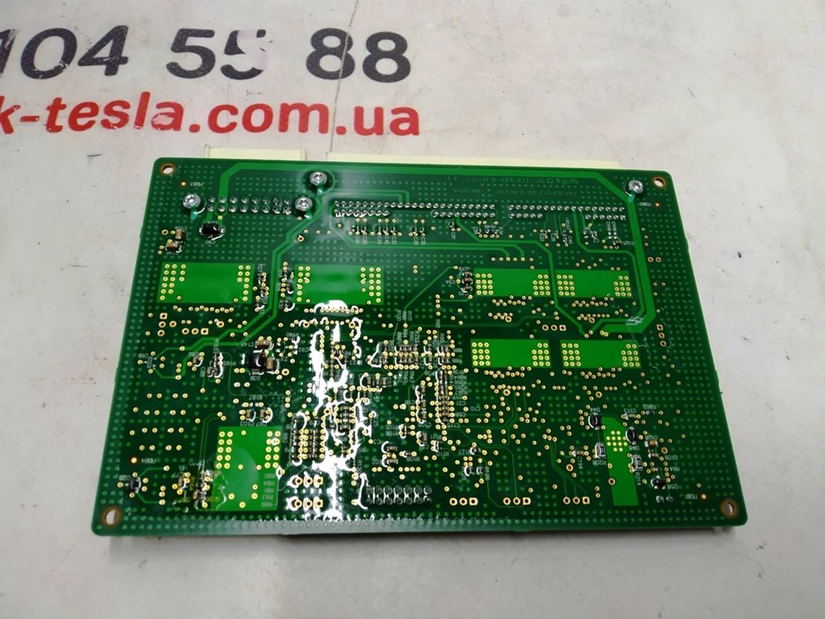14 Плата боді-контролера переднього REV01 Tesla model X 1041213-01-D