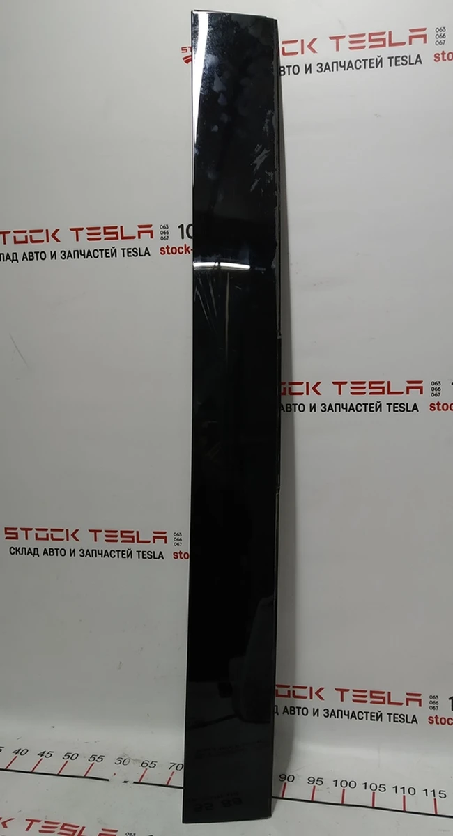 18 Панель наружная крыши передняя поперечная Tesla model X 1041362-00-J