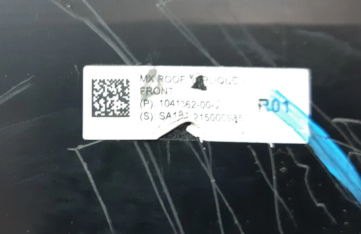 18 Панель зовнішній даху передня поперечна Tesla model X 1041362-00-J