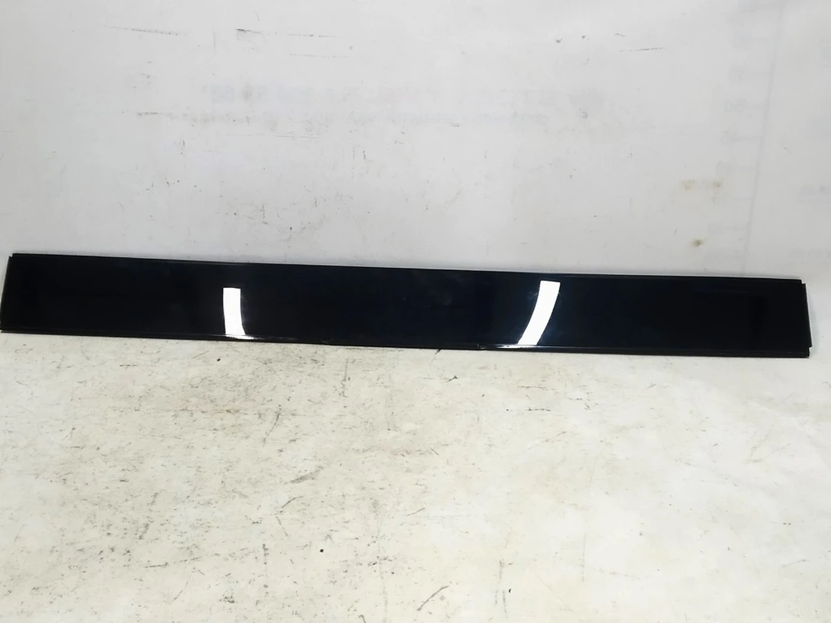 18 Панель наружная крыши передняя поперечная с повреждением Tesla Model X 1041362-00-J