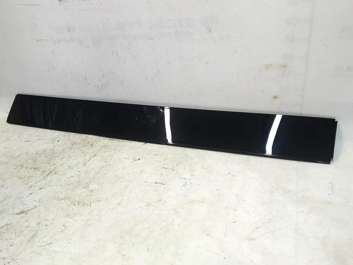 18 Панель наружная крыши передняя поперечная с повреждением Tesla Model X 1041362-00-J