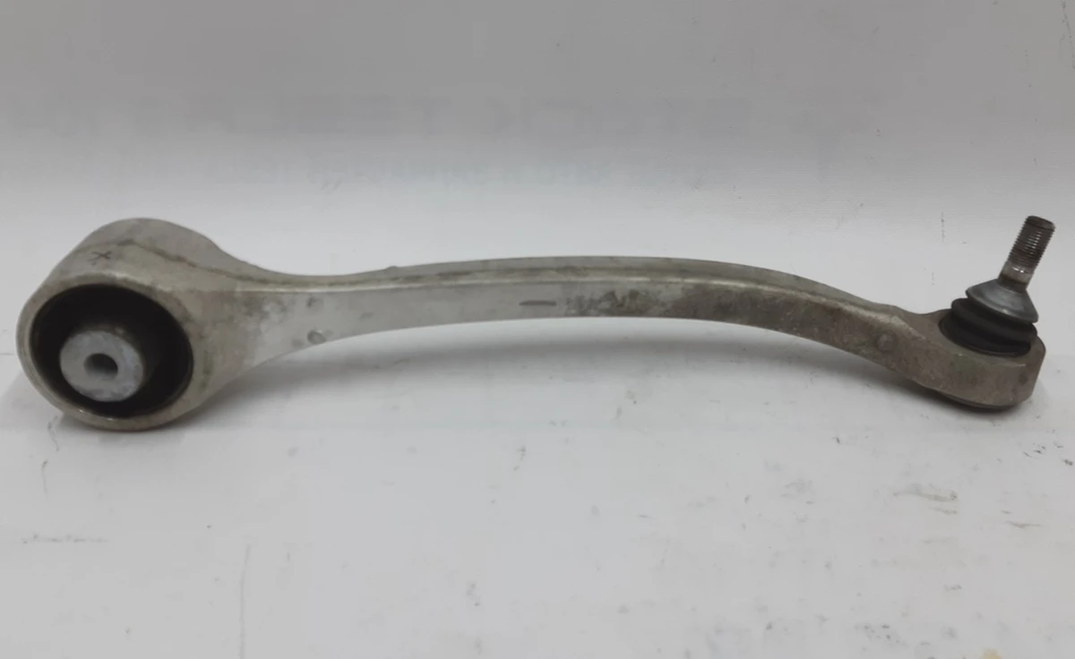 6 Рычаг нижний продольный правый нового образца (банан) до 2018 некондиция Tesla model X S REST 1041575-00-B