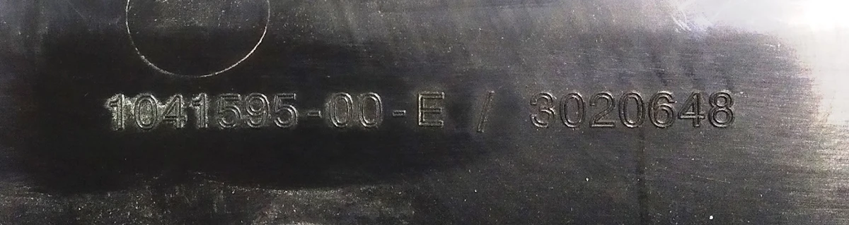 2 Панель с датчиком закрытия задней правой двери задняя (с повреждениями) Tesla model X 1041595-00-F