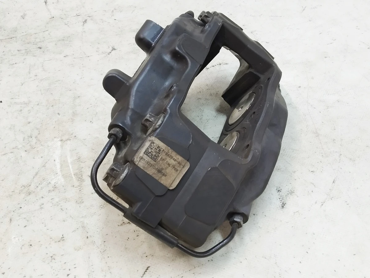 1 Супорт гальмівний передній правий BREMBO без гальмівних колодок Tesla Model S, Model S REST, Model X 1042640-00-D, 1007795-00-C