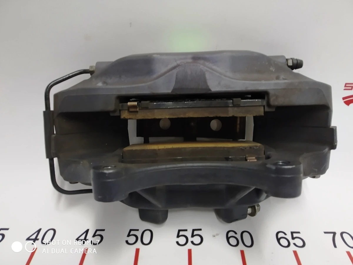 1 Супорт гальмівний передній правий BREMBO (WITH PADS BLACK) Tesla S, model S REST