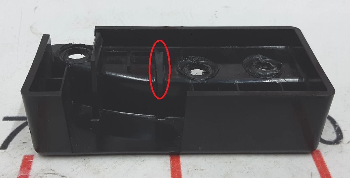 11 Rear right bumper bracket with damage Tesla model S REST 1042974-00-B