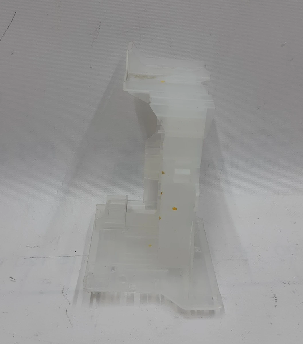 Fixing bracket for body wiring connectors for the main body Tesla model X 1043275-00-E