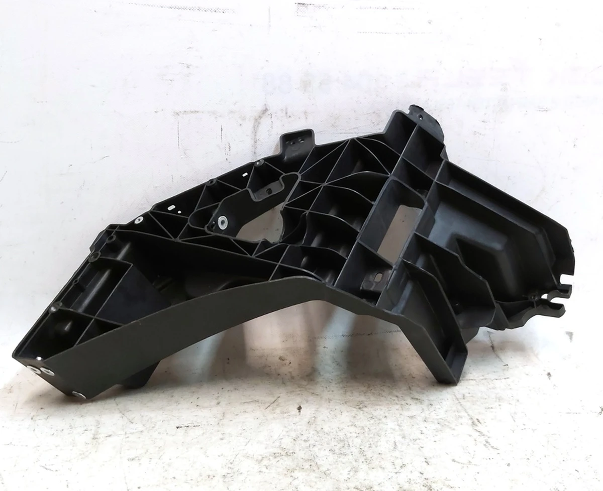 3 MX HEADLAMP SUPPORT BRACKET LH (shaft) Tesla model X 1043357-00-F