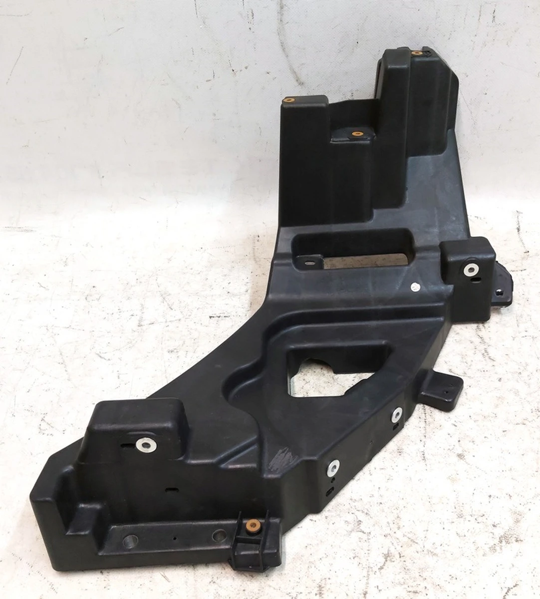 3 MX HEADLAMP SUPPORT BRACKET LH (shaft) Tesla model X 1043357-00-F