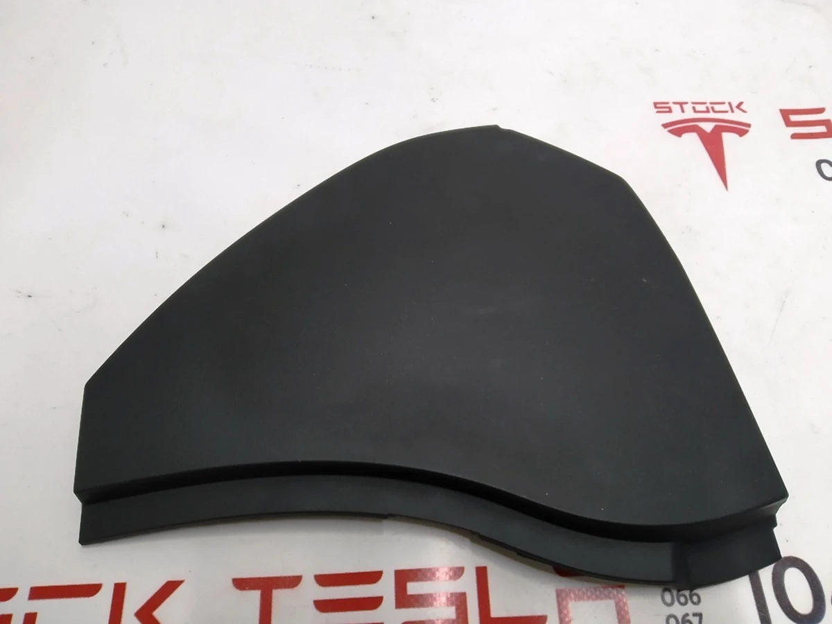 15 Накладка торпеди бокова права Tesla Model X 1043542-00-E