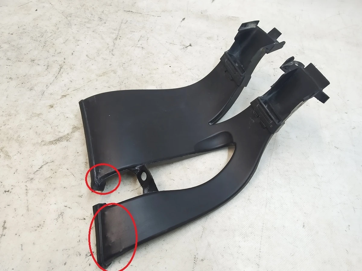 30 ASSY, MX DUCT FR FOGLAMP, LH (damaged) Tesla model X 1043927-00-E