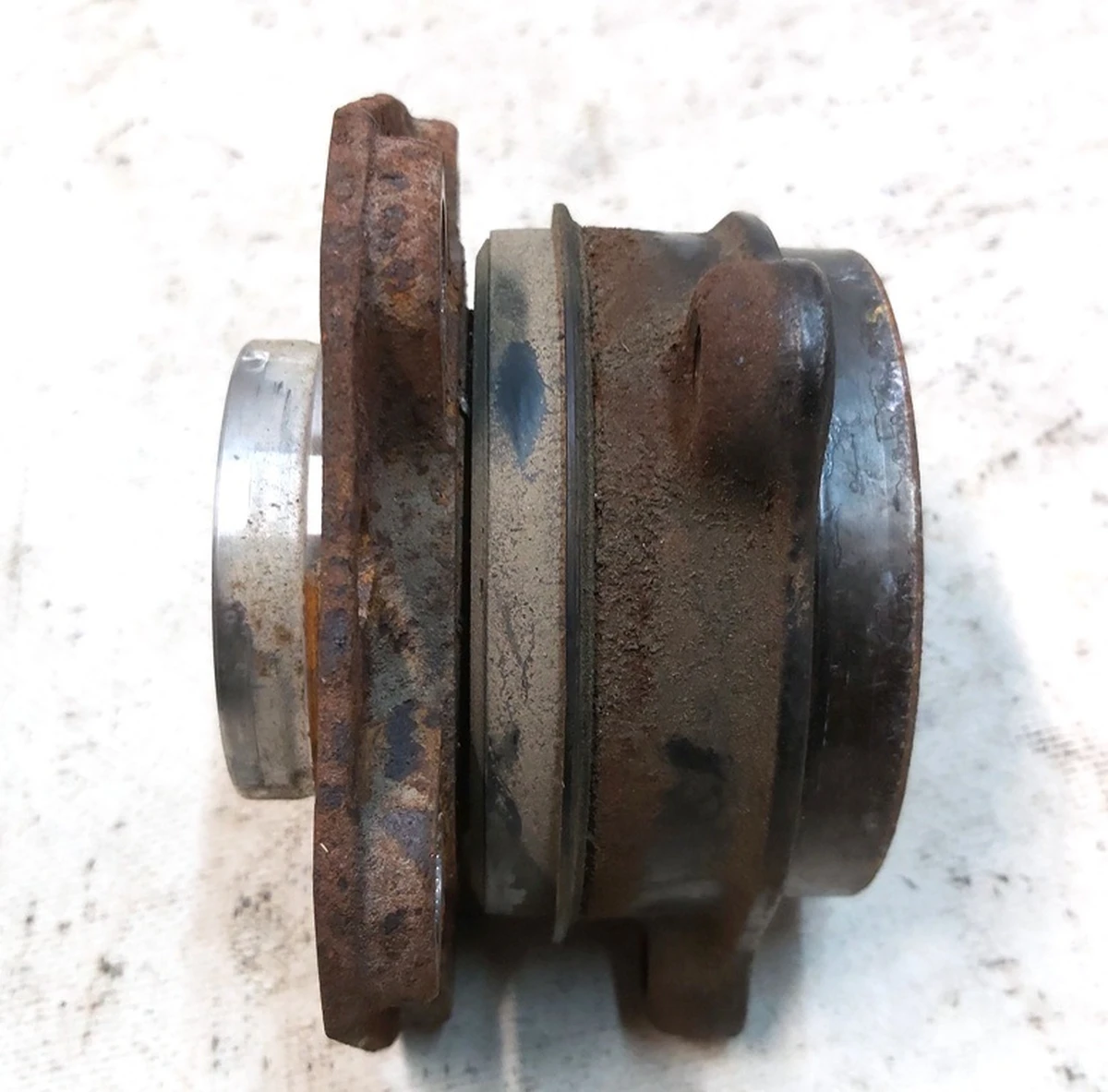 2 Ступица передняя задняя приводная AWD RWD 142 mm без шпилек некондиция Tesla model 3, model Y 1044123-00-B