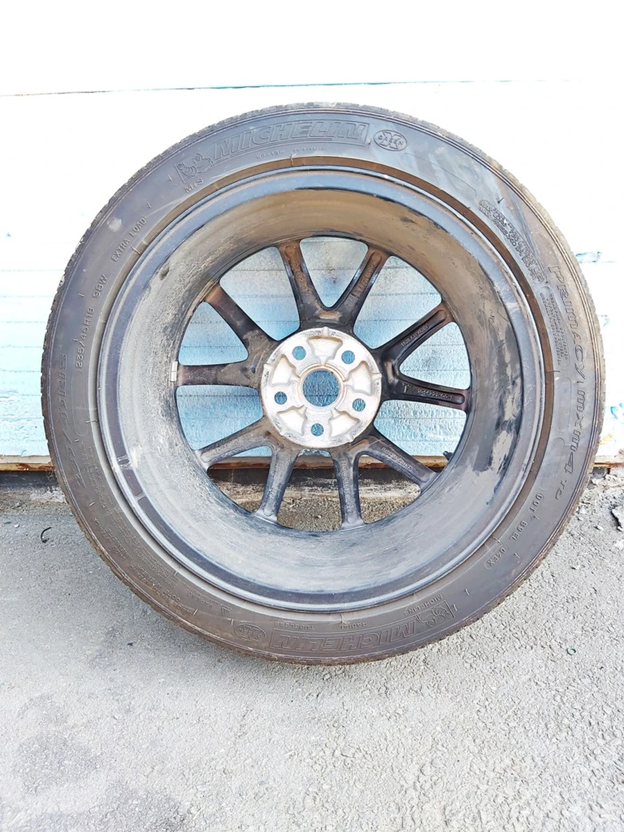 1 Wheel assembly with damage (rim 18 * 8.5J AERO tire Michelin Primacy 235/45 R18 TPMS sensor protector 2,54 mm) Tesla model 3 1234221-00-C