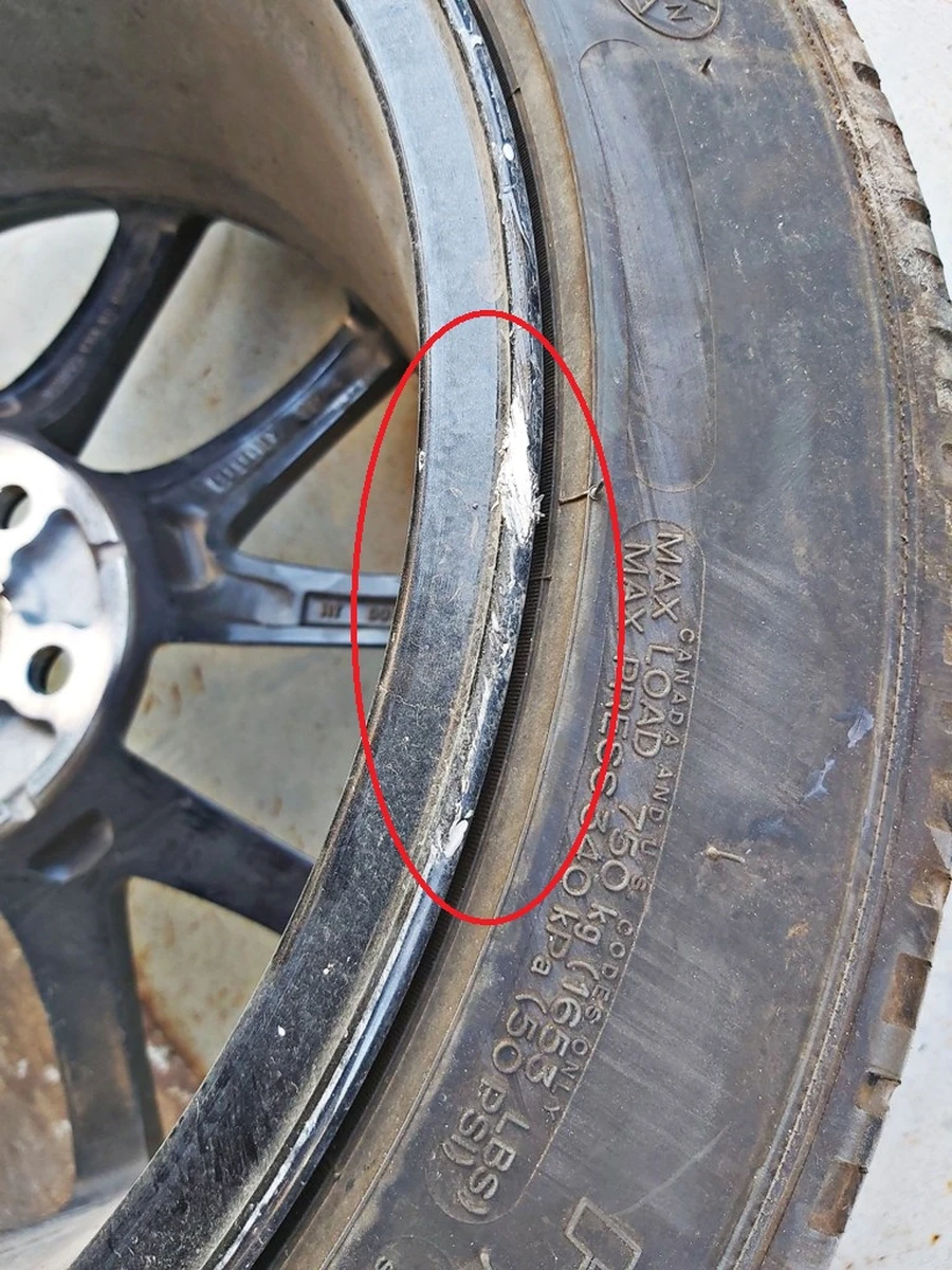 1 Wheel assembly with damage (rim 18 * 8.5J AERO tire Michelin Primacy 235/45 R18 TPMS sensor protector 4,16 mm) Tesla model 3 1234221-00-C