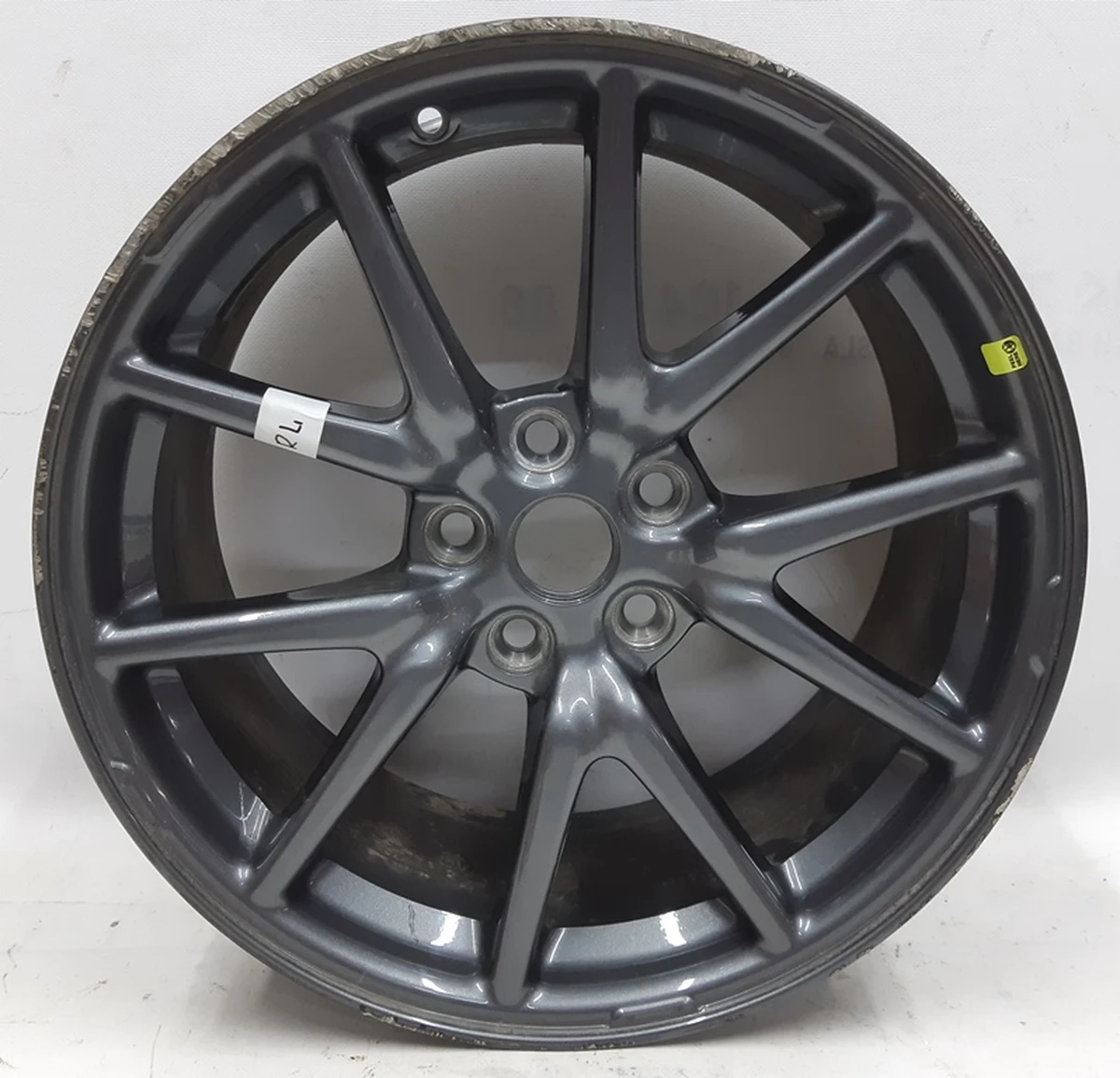 1 Диск колесный 18X8.5J ET40 AERO с повреждением Tesla model 3 1234221-00-C