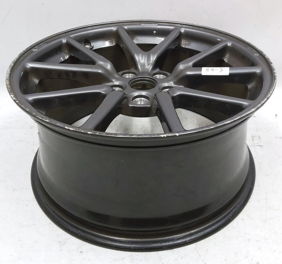 1 Диск колесный 18X8.5J ET40 AERO с повреждением Tesla model 3 1234221-00-C