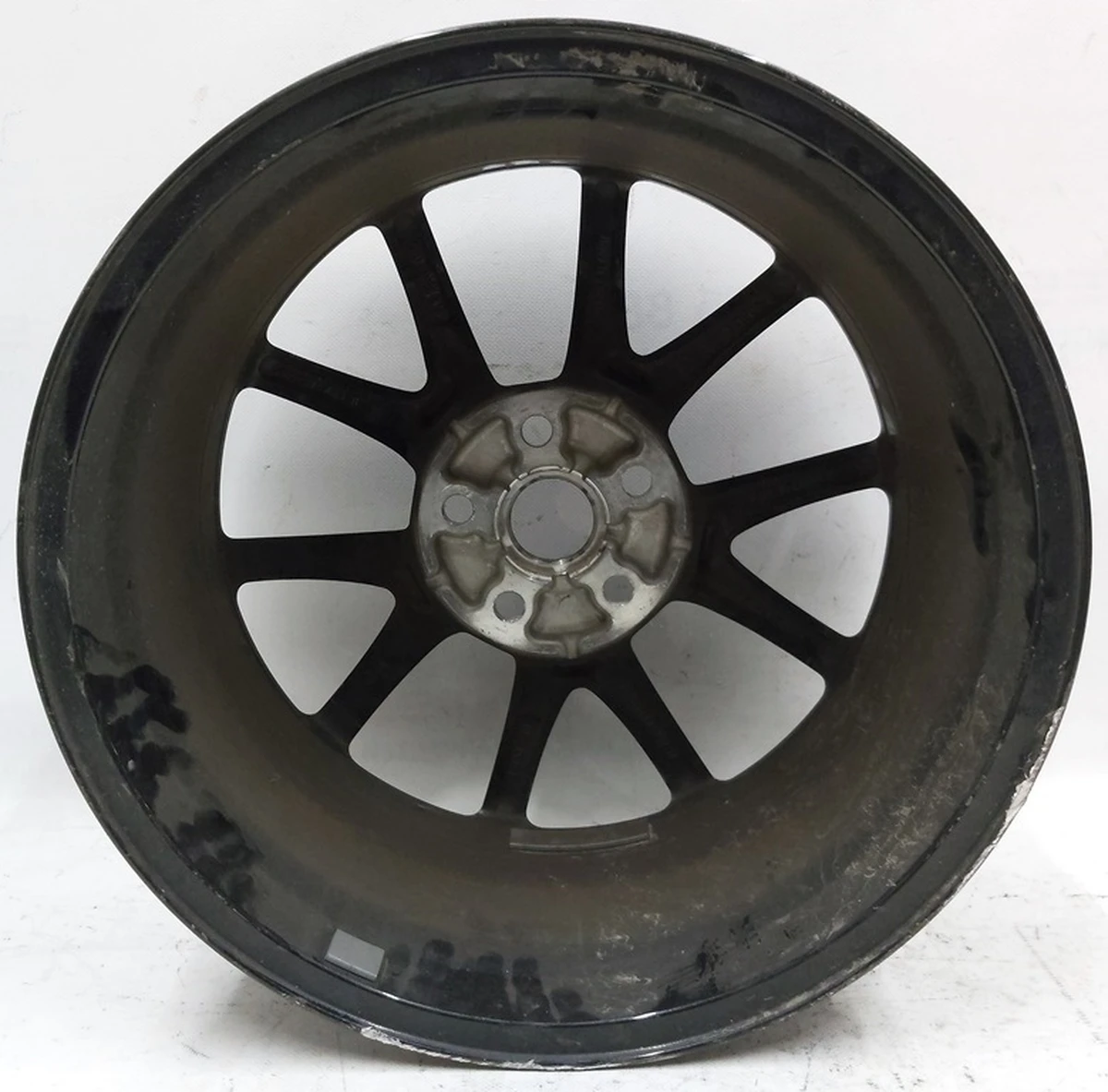 1 Диск колесный 18X8.5J ET40 AERO с повреждением Tesla model 3 1234221-00-C