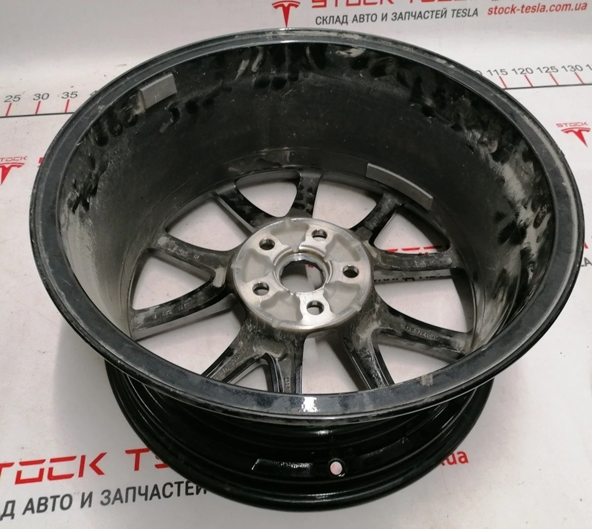 1 Диск колёсный 18X8.5J ET40 AERO Tesla model 3 1234221-00-C