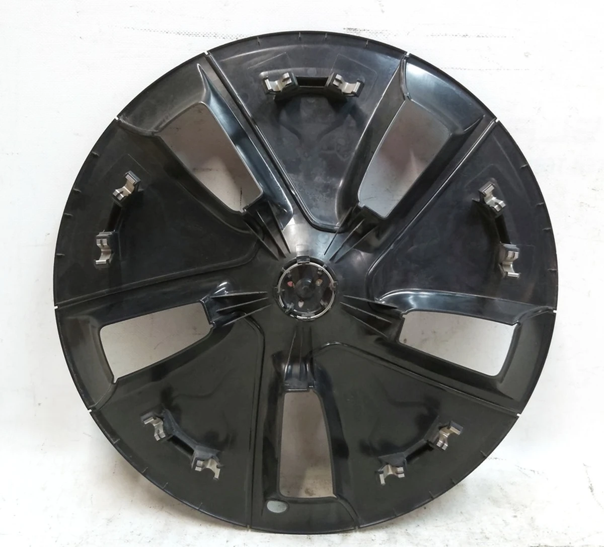 11 Колпак колесный (18 дюймов) б/у Tesla model 3 1044271-00-C