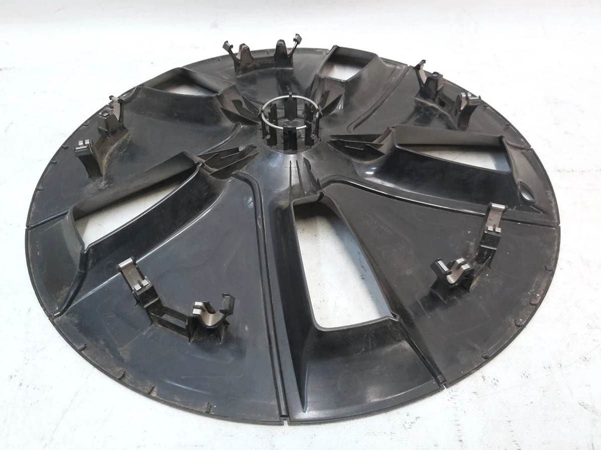 11 WHEEL COVER - 18 INCH PINWHEEL REFRESH with damage Tesla model 3 1044271-00-C 