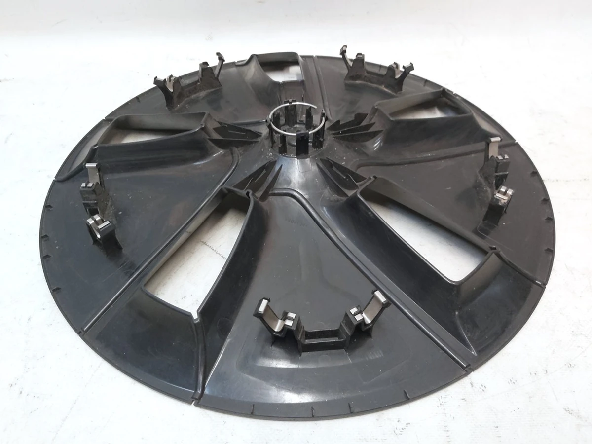 11 WHEEL COVER - 18 INCH PINWHEEL REFRESH with damage Tesla model 3 1044271-00-C 