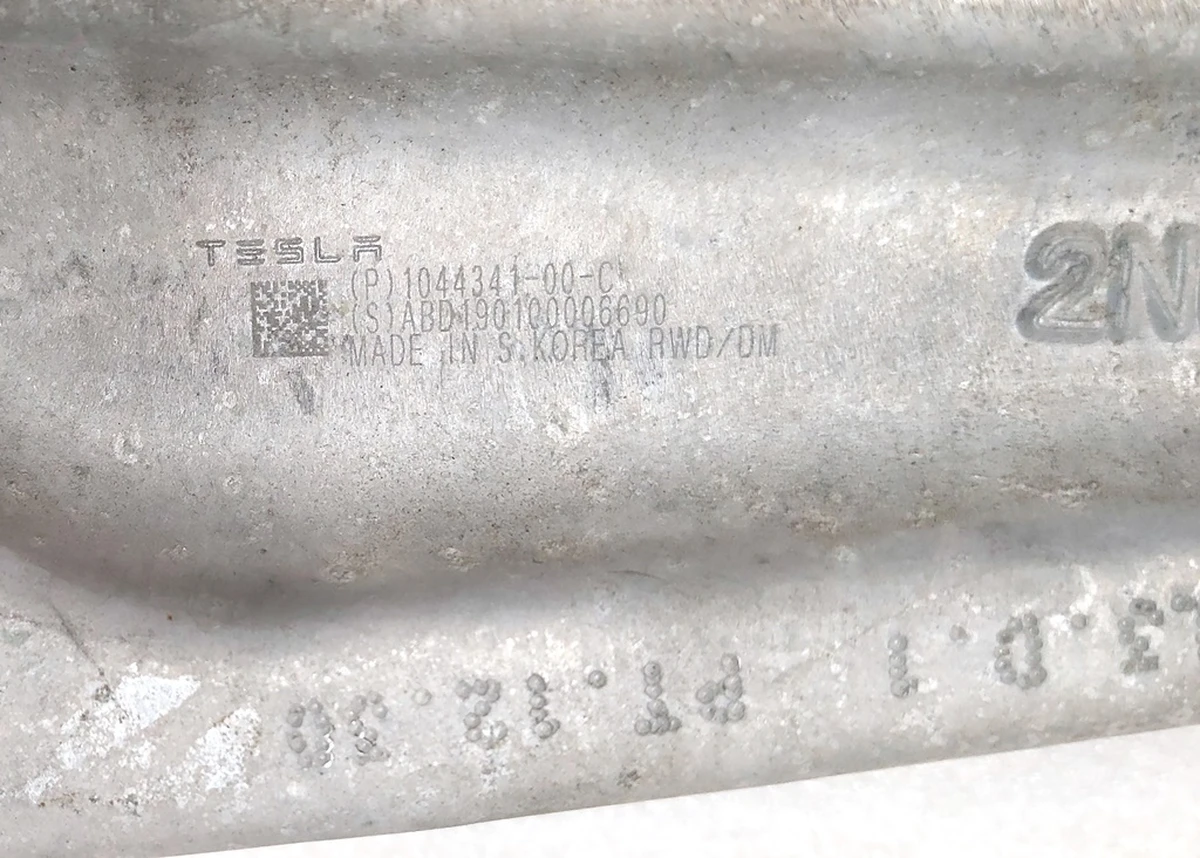 2 FR LWR LATERAL LINK ASY for restoration Tesla model 3 1044341-00-D