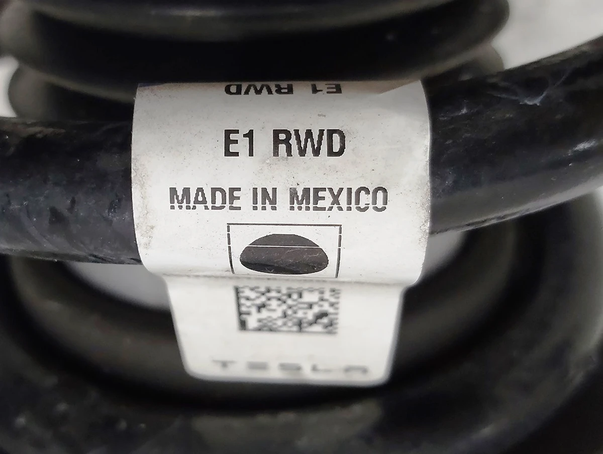 1 DAMPER ASSY FRONT-LEFT COIL RWD E1/RR Tesla model 3 1044364-00-E