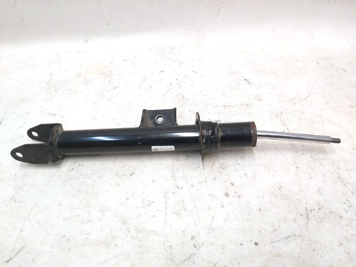 1 Амортизатор передний правый (пружинный) с повреждением Tesla model 3 1044369-00-G