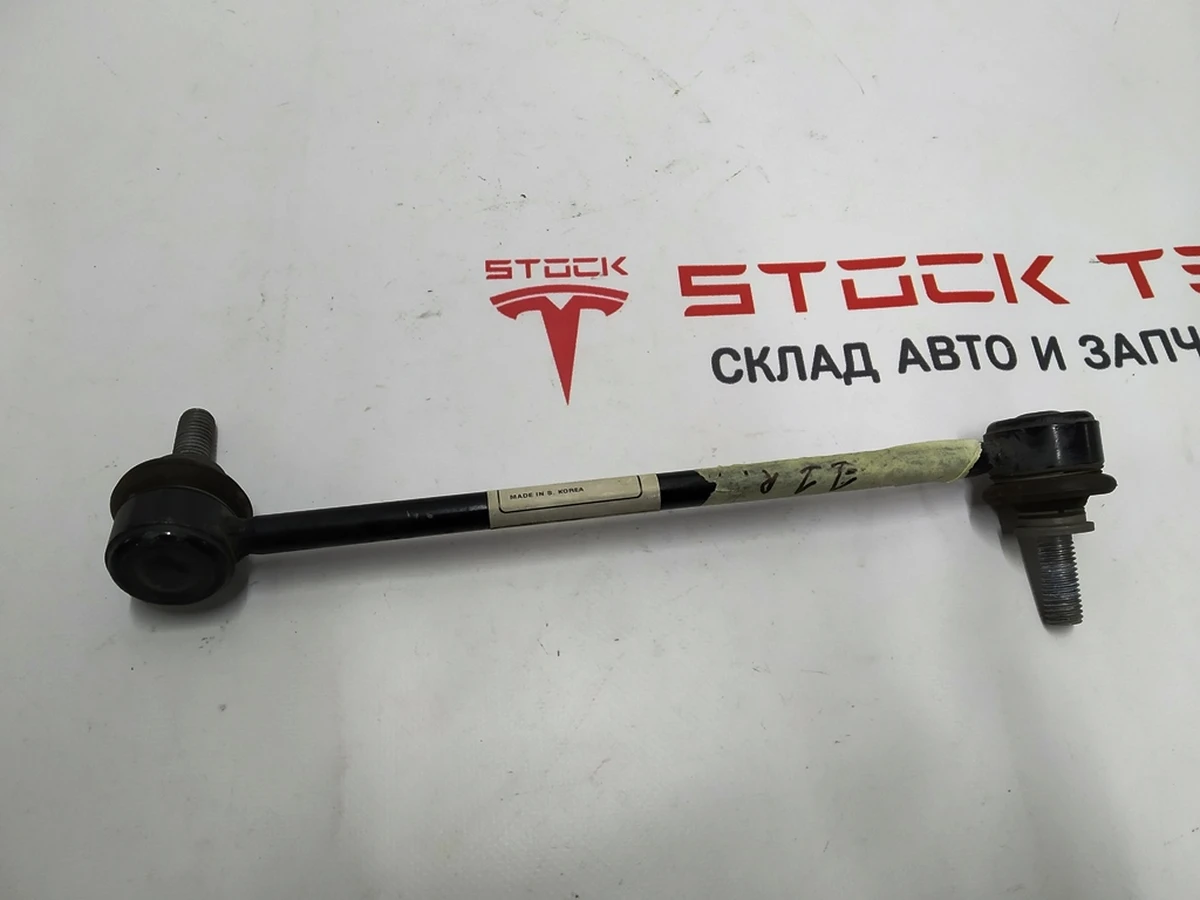 3 Стойка стабилизатора переднего правая Tesla model 3 1044396-00-D