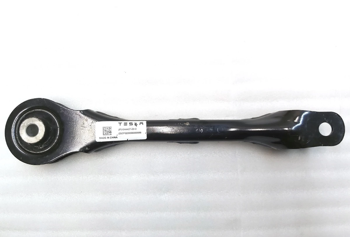 3 RR UPR FORE LINK ASSY, STMP Tesla model 3 1044427-00-C
