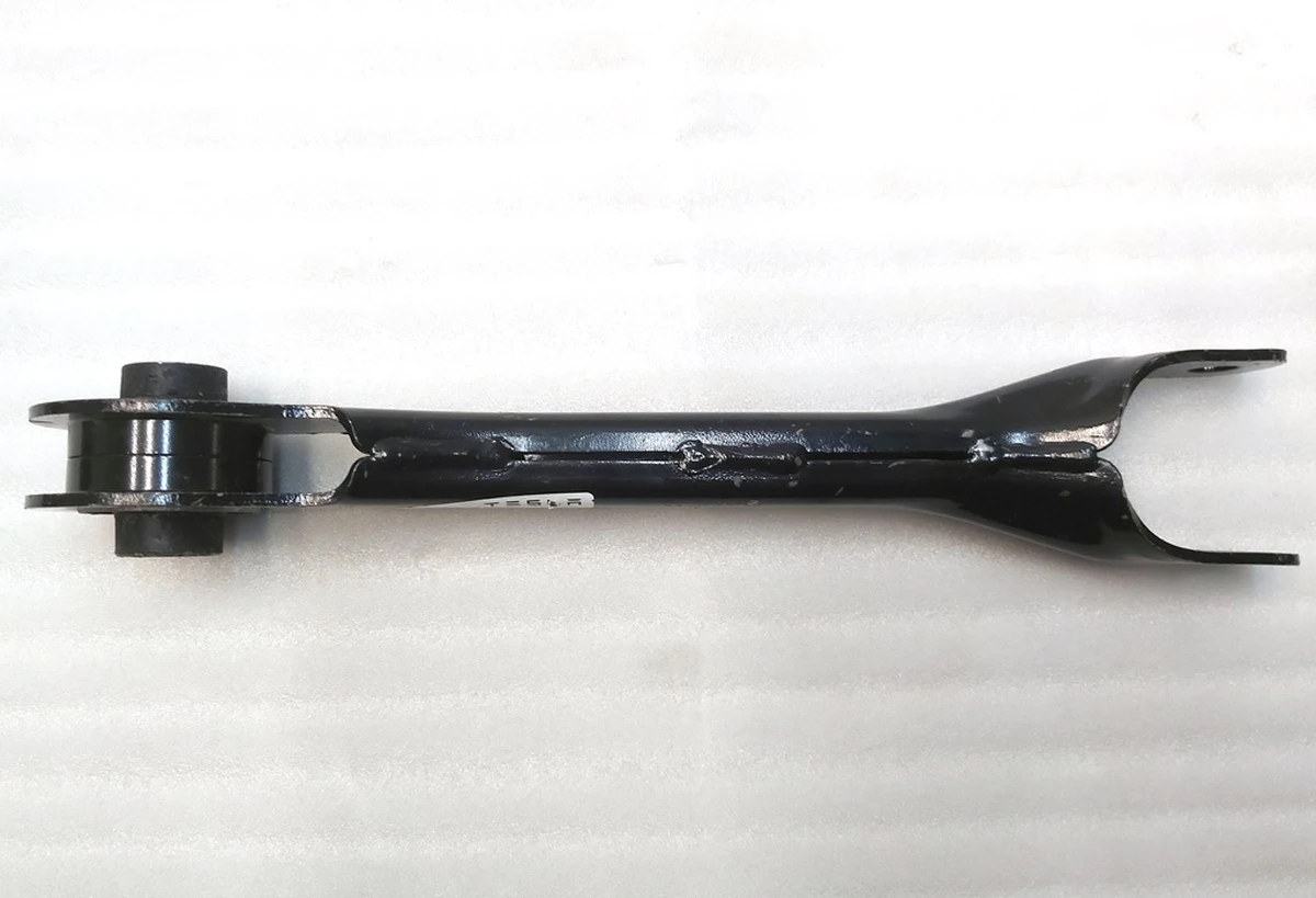 3 RR UPR FORE LINK ASSY, STMP Tesla model 3 1044427-00-C