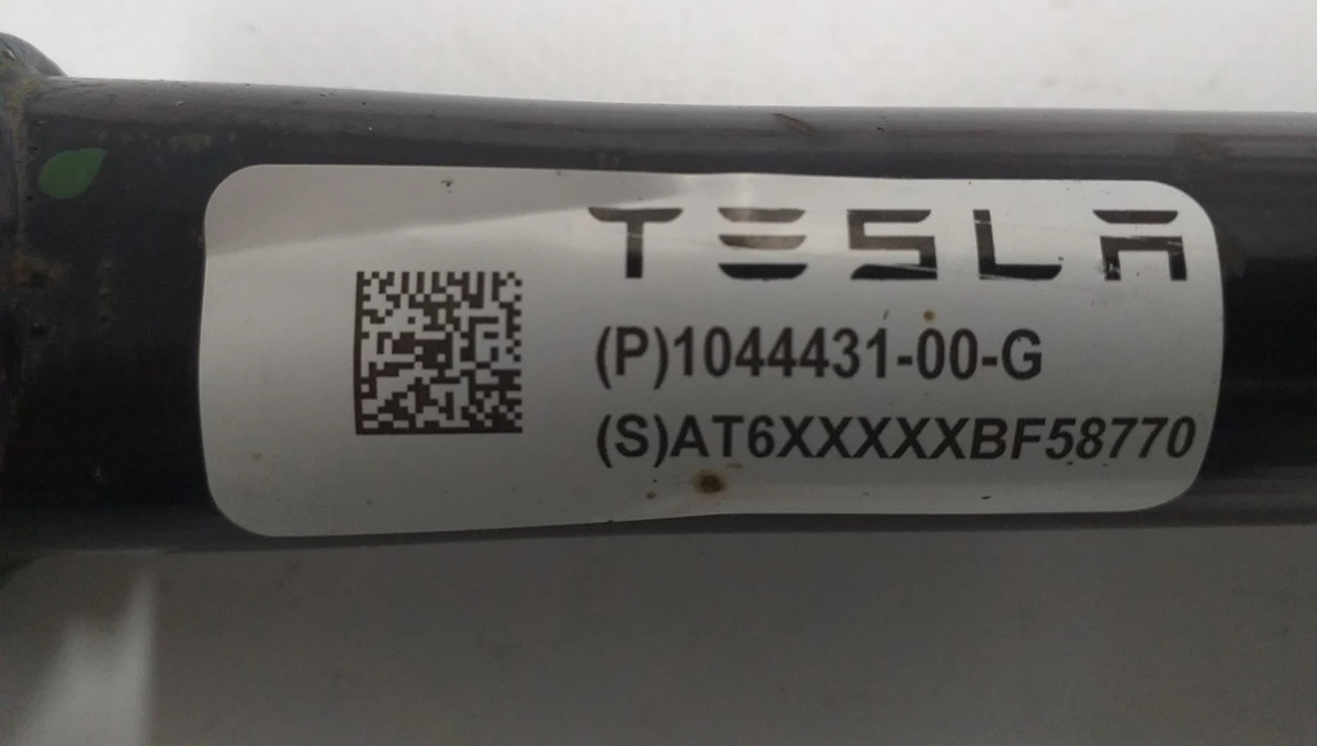 5 Рычаг задний поперечный схождения левый правый Tesla model 3 1044431-00-G