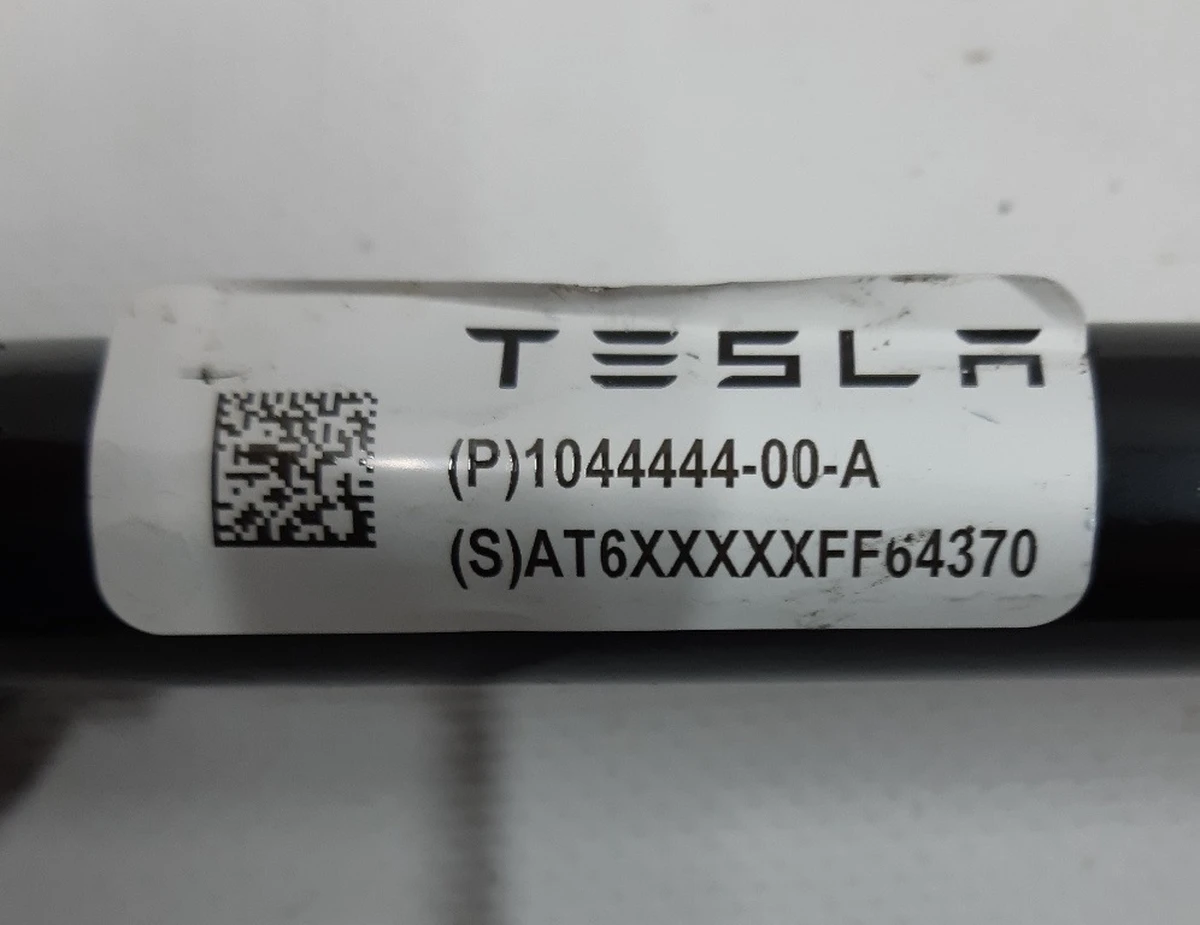 4 RR LWR FORE LINK ASSY Tesla model 3 1044444-00-A