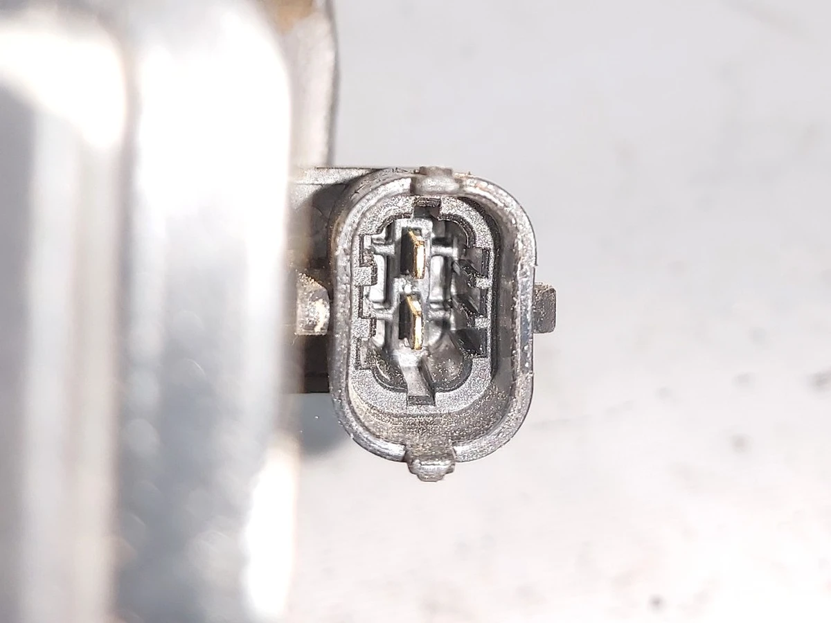 5 Rear left brake caliper MANDO Tesla model 3 1044623-00-H