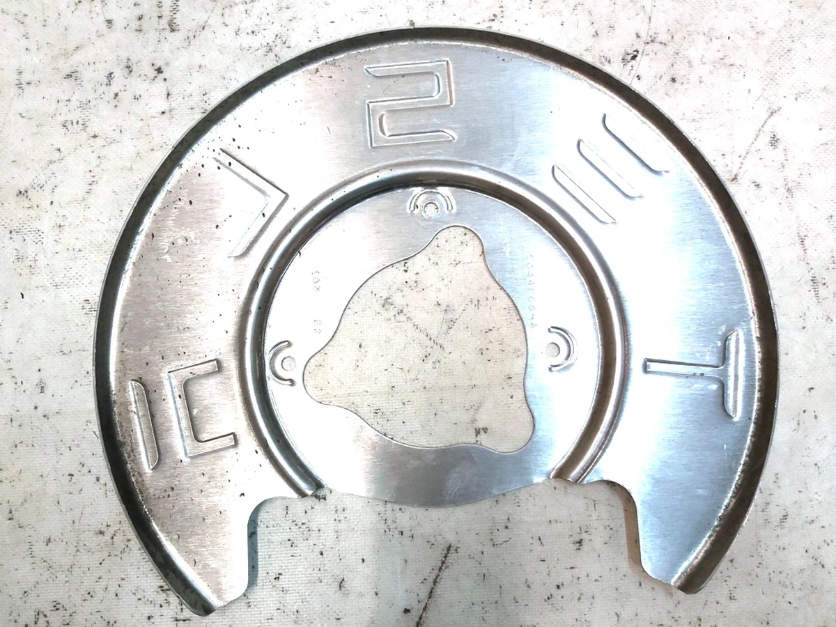 2 Термокожух тормозного диска заднего правого PERFORMANCE Tesla Model 3, Model Y 1044668-00-A