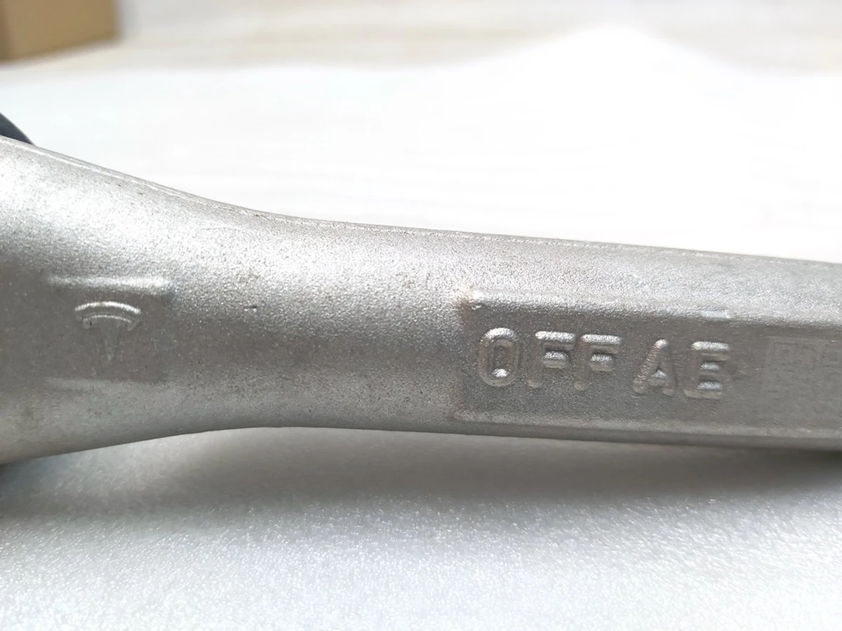 5 Наконечник рулевой тяги левый правый Tesla Model 3, Model 3 Jan 2024, Model Y 1044841-00-E