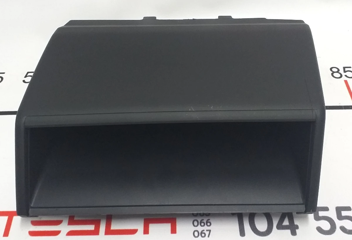 37 Ніша для зберігання під монітором в зборі Tesla model S REST, Tesla model X 1045057-00-C