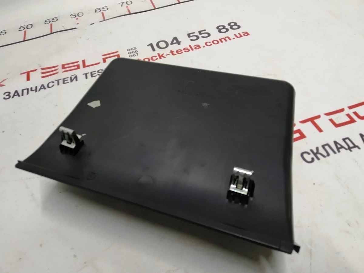 37 Assembly instrument panel cubby left hand drive upper Tesla Model S REST, Model X 1045057-00-C