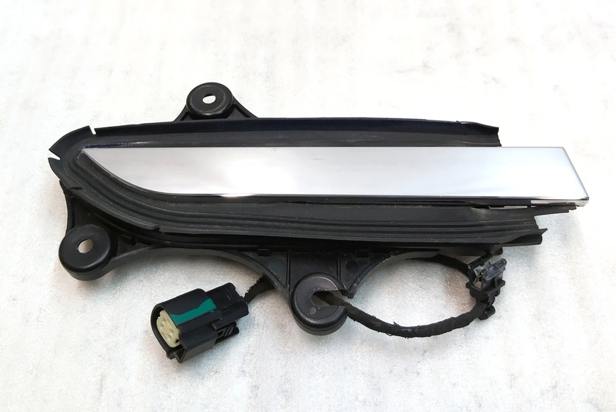 2 Механізм ручки зовнішньої задньої правої з накладкою хром в зборі Tesla model X 1627610-00-A