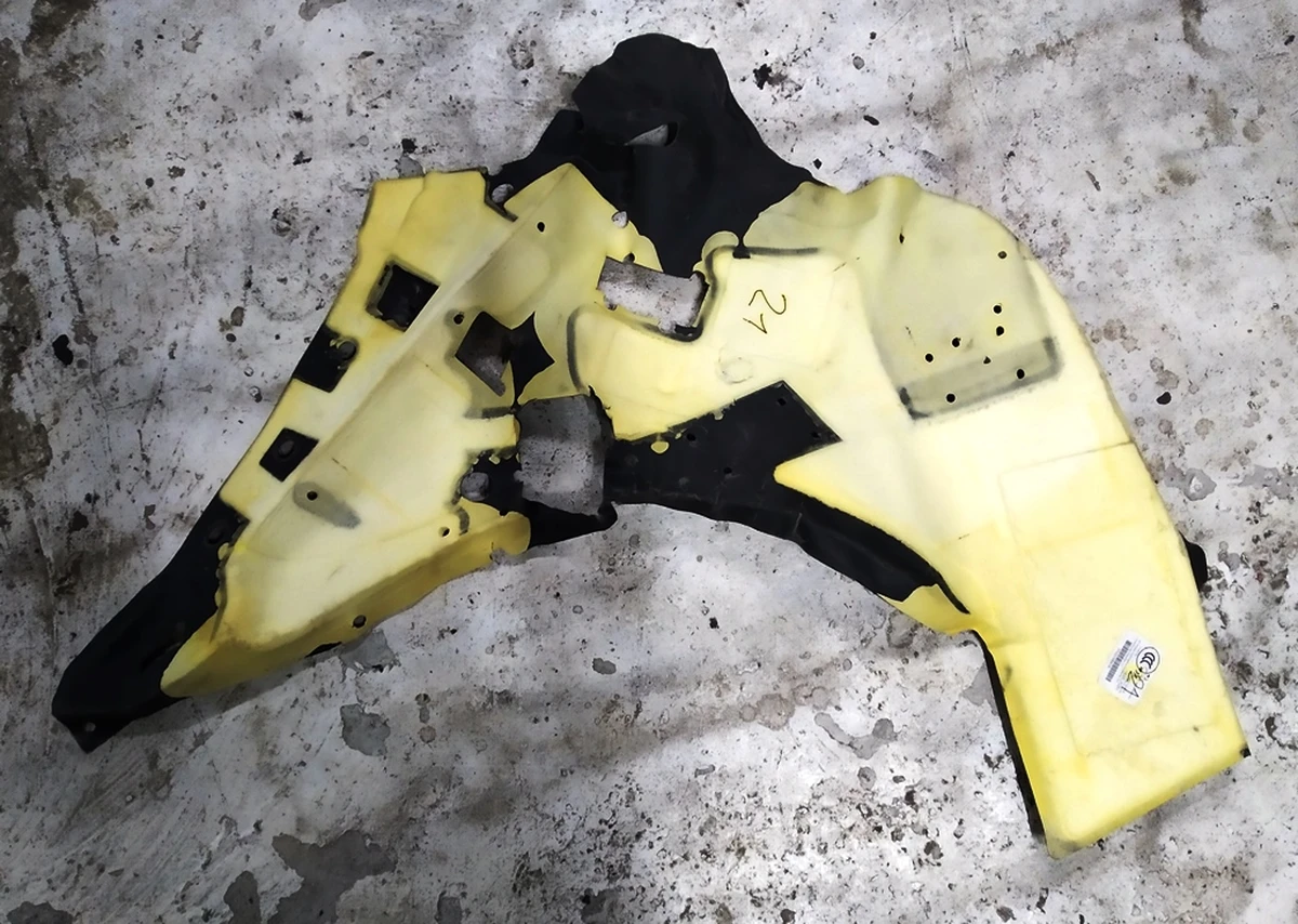 Теплошумоізолятор салону стійки C лівий Tesla model S, model S REST 1045213-00-G