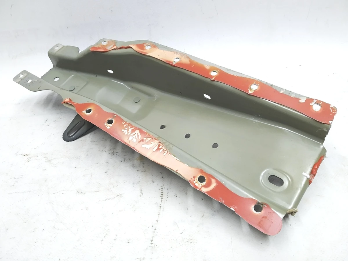 2 Панель кузова кріплення кліматичної установки Tesla model X 1045523-00-V